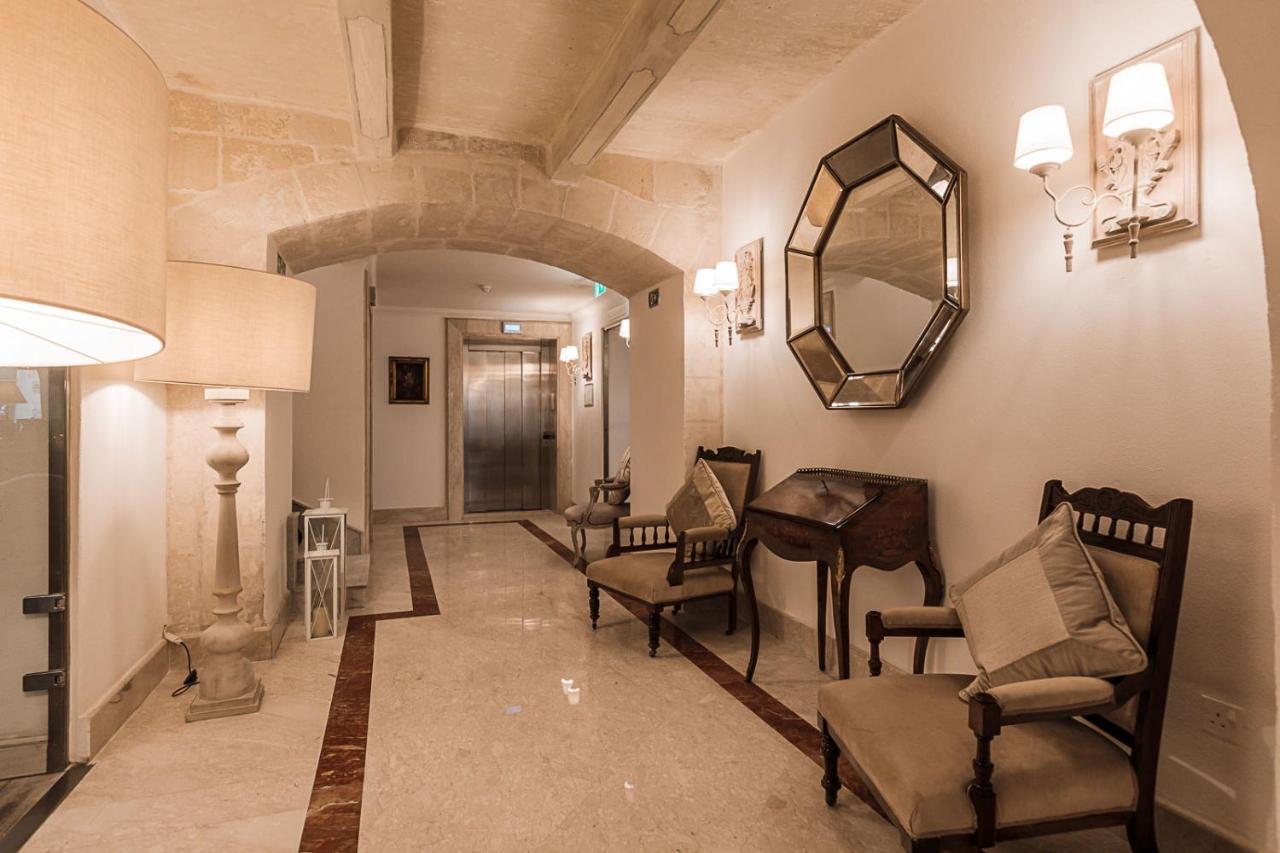 Osborne Hotel La La Valletta Esterno foto