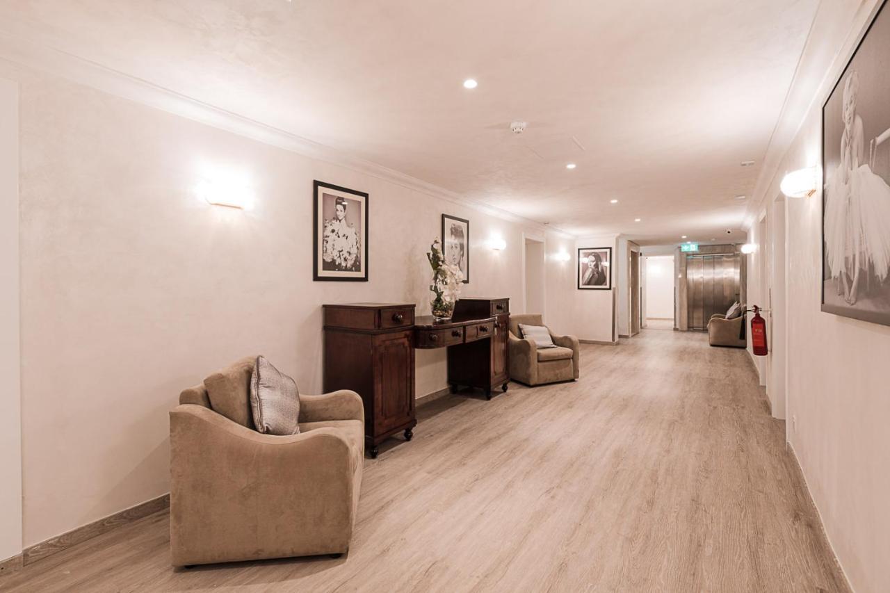 Osborne Hotel La La Valletta Esterno foto