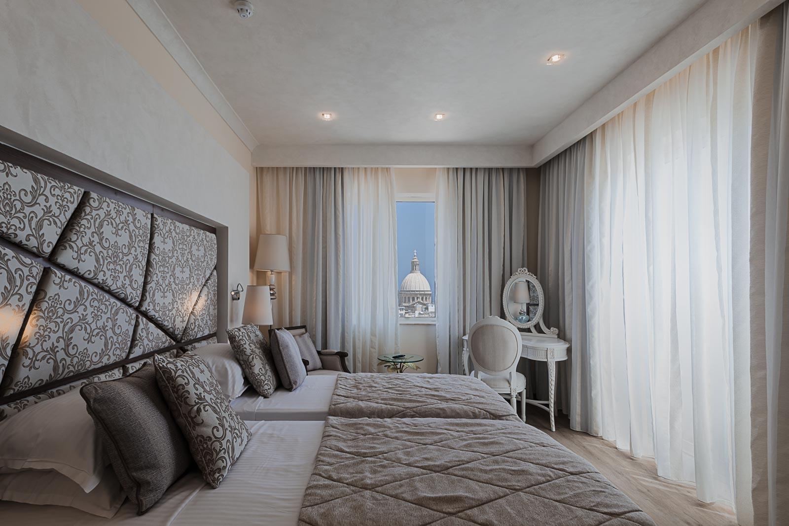 Osborne Hotel La La Valletta Esterno foto